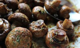 roasted garlic mushrooms