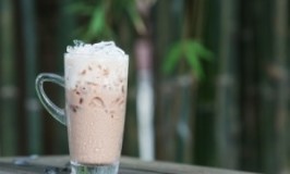 Low calorie ice mocha